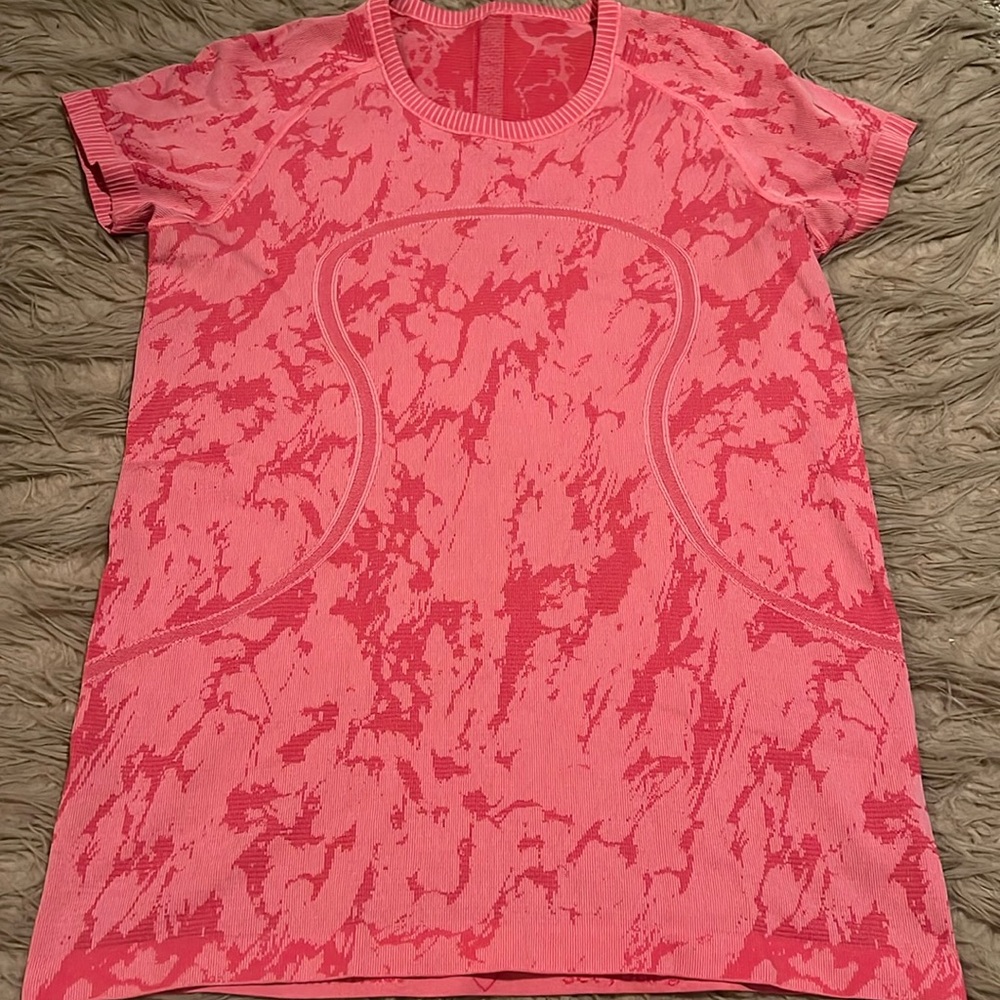 Lululemon Swiftly Tech Short Sleeve